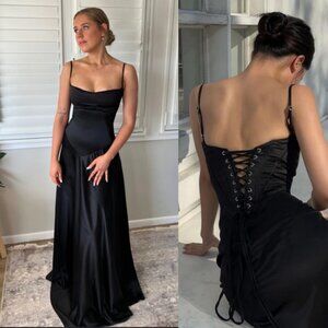 House Of CB Women's Black Anabella Fitted Bodice Lace-Up Satin Gown Small